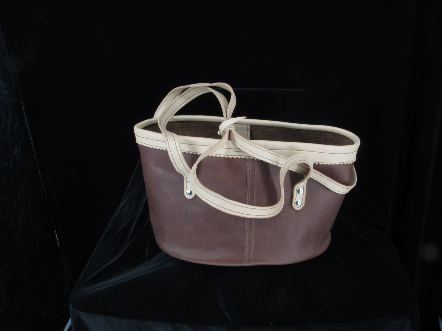 Sturdy Leather Tote Bag